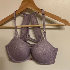 Victoria’s Secret bombshell bra